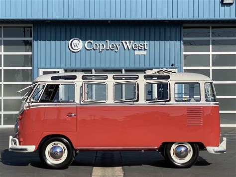 1960 VolksWagen Type 2 T1 23 Window Deluxe Samba Bus.